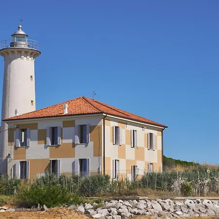 Villa With Garden And Bbq At 250 M From The Sea Apartmán