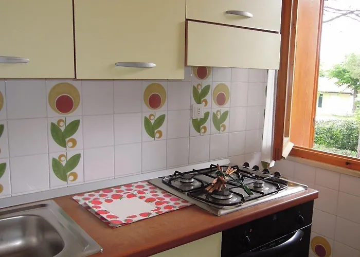 With Garden And Barbecue 250m From The Sea Apartamento