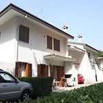 With Garden And Barbecue 250m From The Sea *