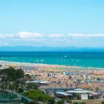 公寓 With Garden And Barbecue 250m From The Sea 比比翁