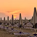 Apartman With Garden And Barbecue 250m From The Sea Bibione