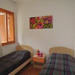 With Garden And Barbecue 250m From The Sea 比比翁