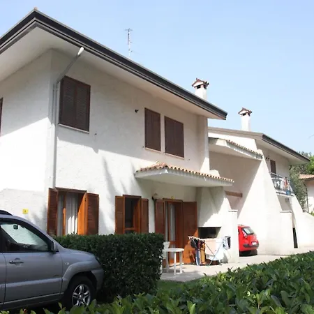 With Garden And Bbq At 250 M From The Sea *