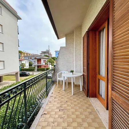 Apartman With Garden And Bbq At 250 M From The Sea Bibione