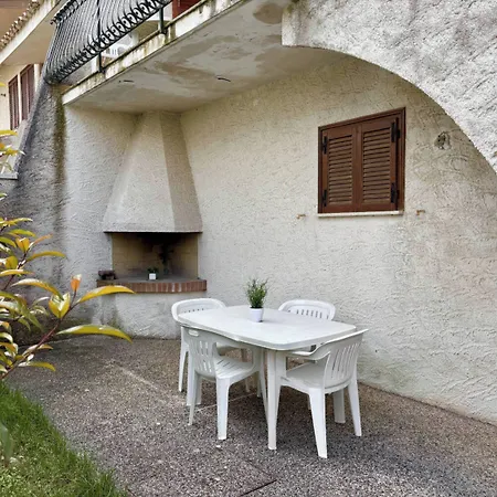 Apartman With Garden And Bbq At 250 M From The Sea *