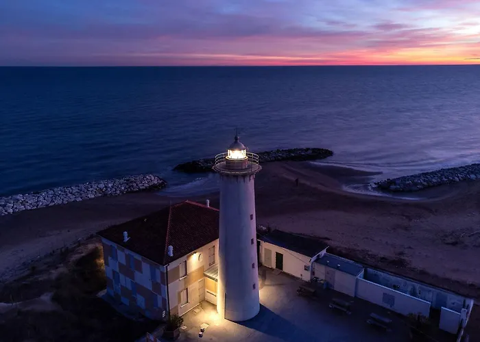 With Garden And Barbecue 250m From The Sea 아파트